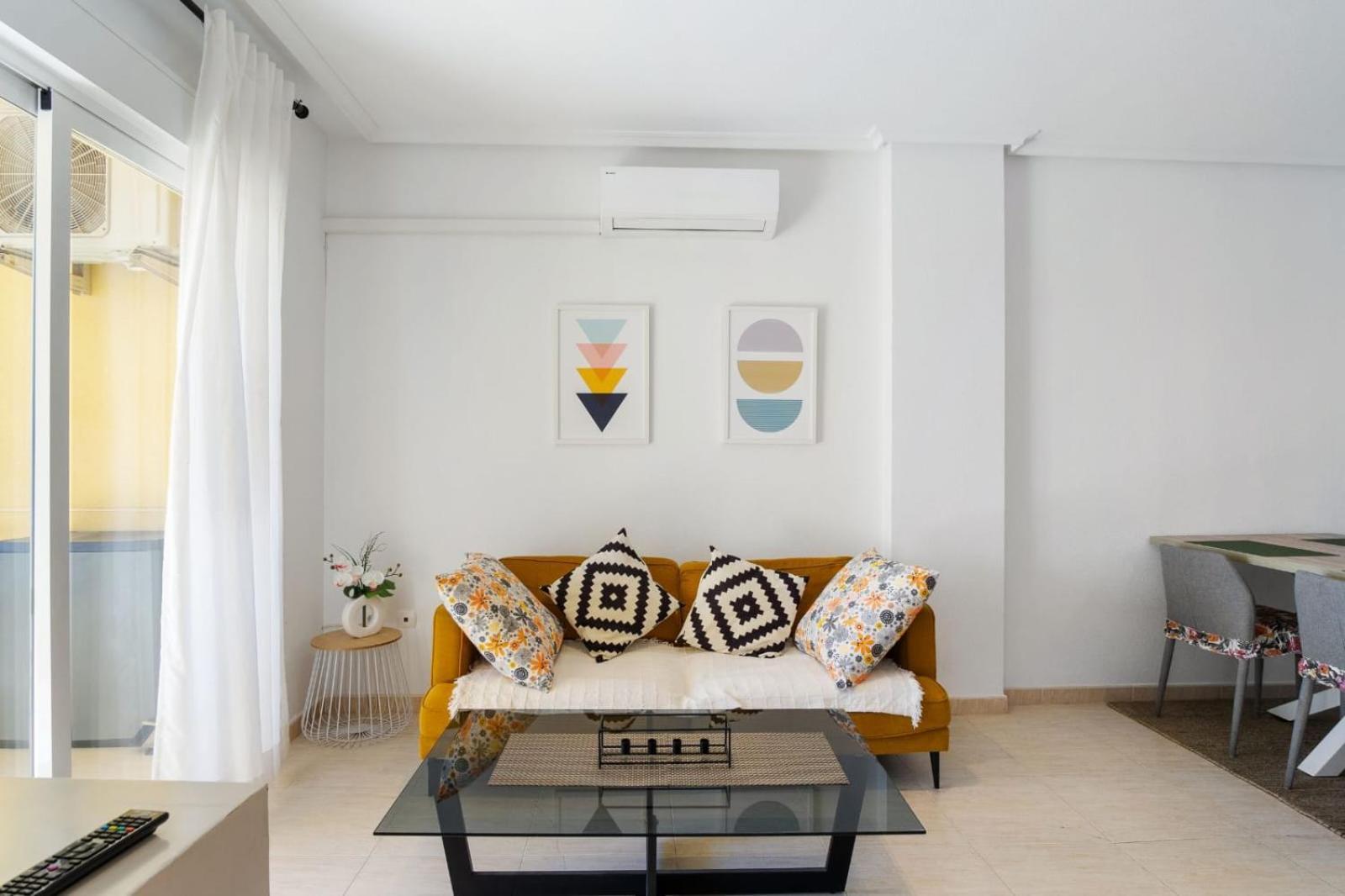 Nice Modern 2 Bed Apartment In Torrievieja Τορεβιέχα Εξωτερικό φωτογραφία