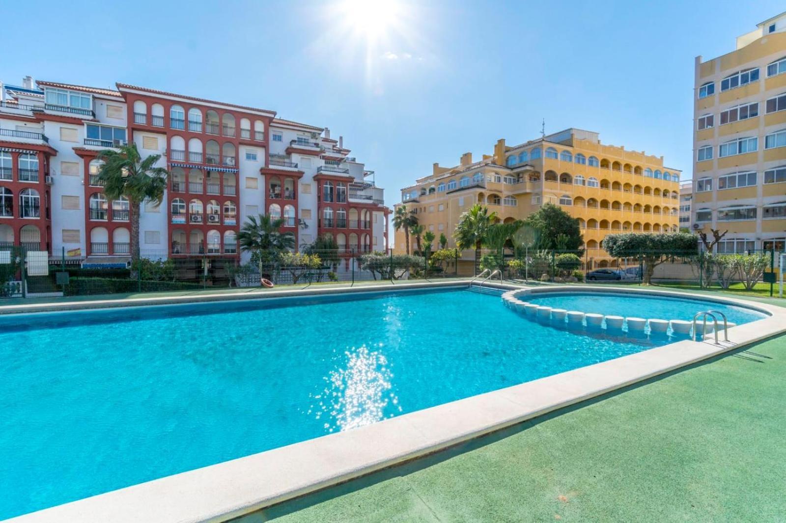Nice Modern 2 Bed Apartment In Torrievieja Τορεβιέχα Εξωτερικό φωτογραφία